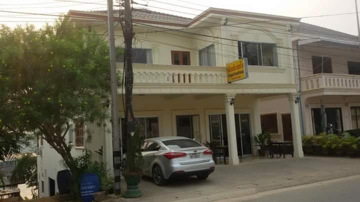 Kaupjai Guesthouse Ban Houayxay Exteriör bild